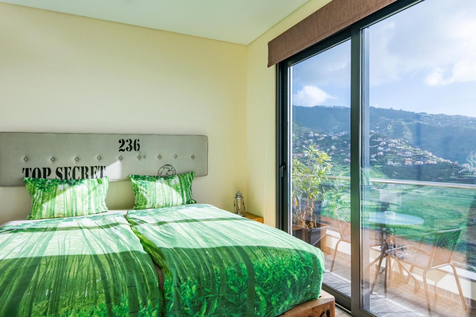 Guesthouse-Theview (Adults Only) Ribeira Brava Exterior foto